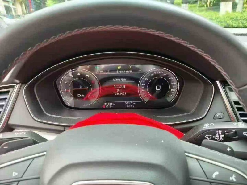 丽江23年奥迪Q54