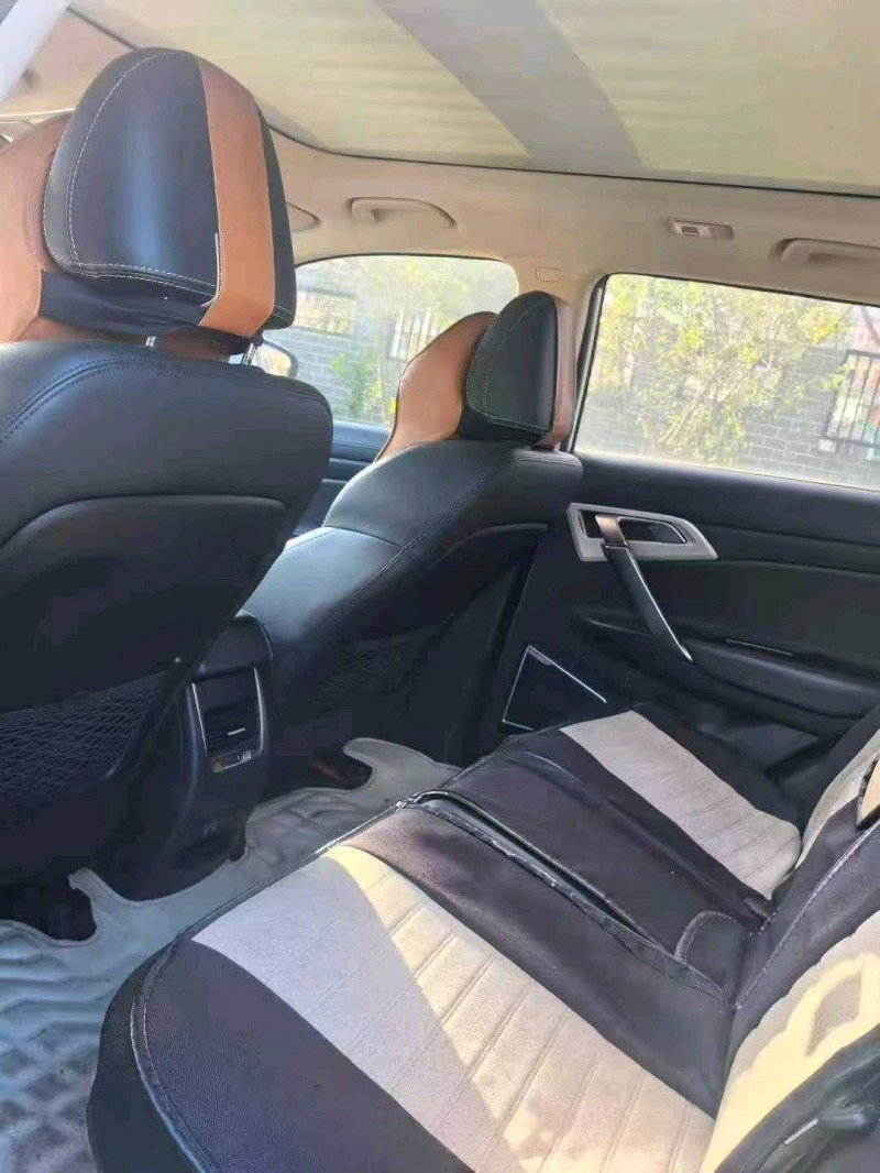 台州19年吉利博越5