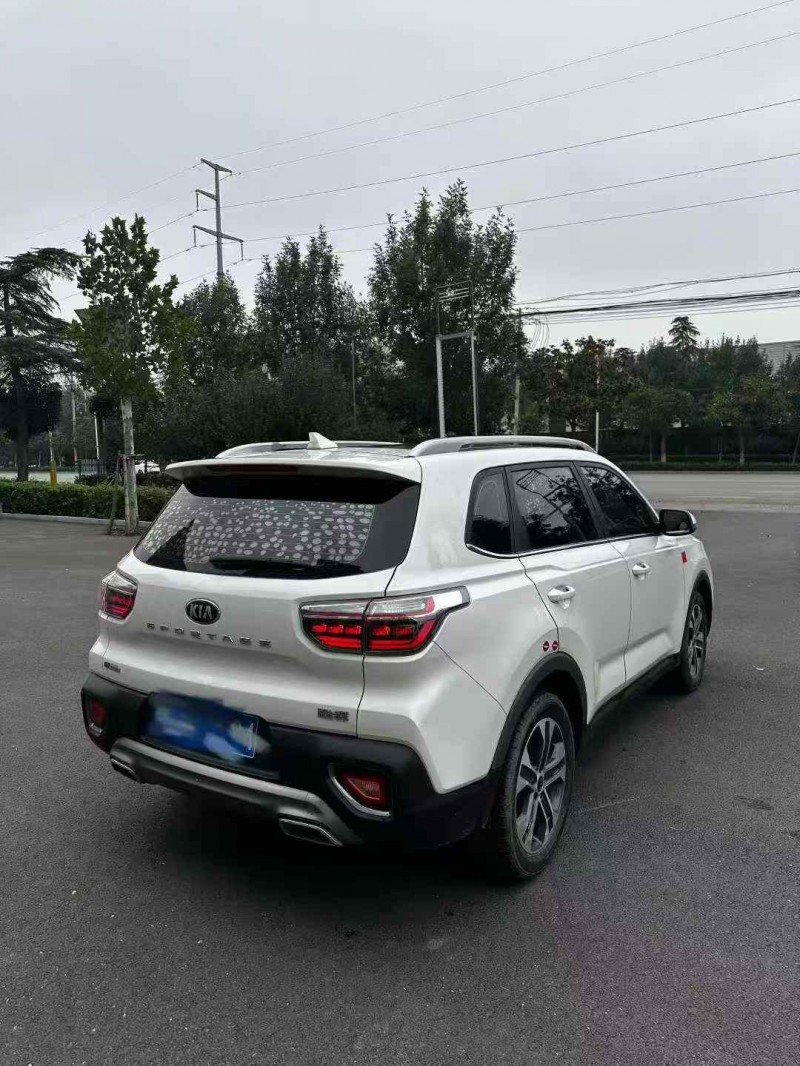 枣庄18年起亚智跑7