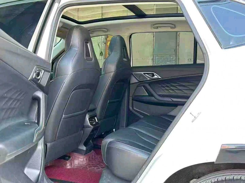 保定23年荣威RX58