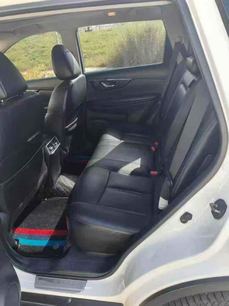 郑州17年日产奇骏4