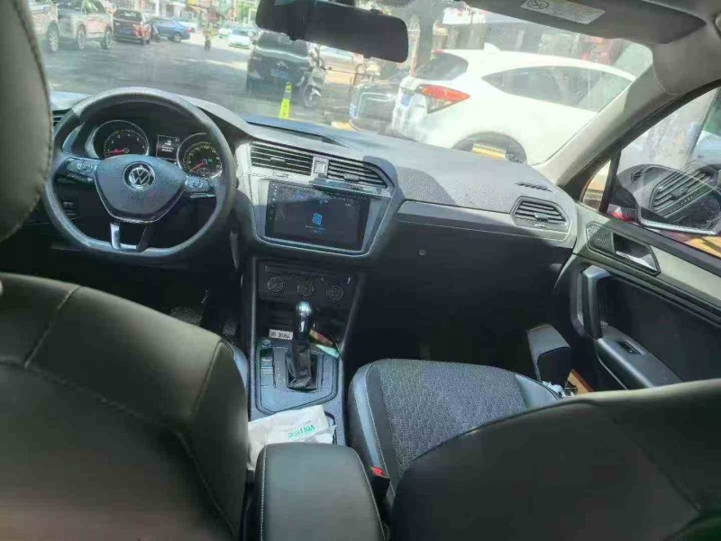 贵阳20年大众途观5