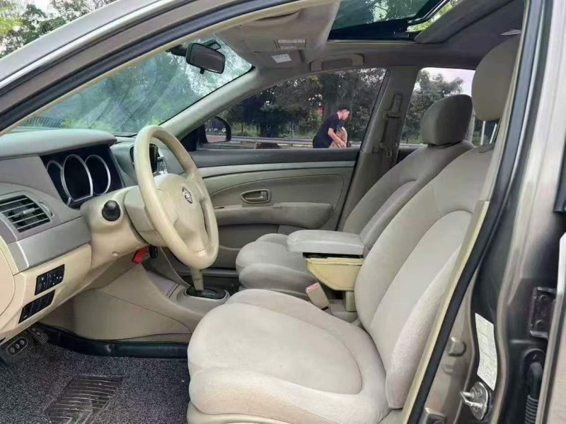 汕头16年日产轩逸4