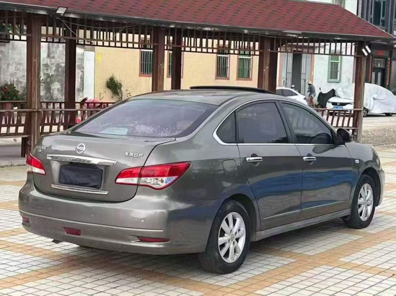 汕头16年日产轩逸8