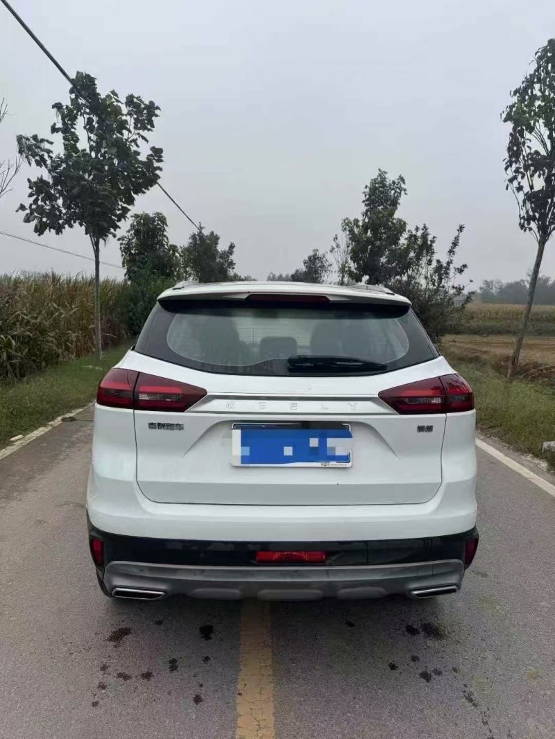 菏泽21年吉利博越9