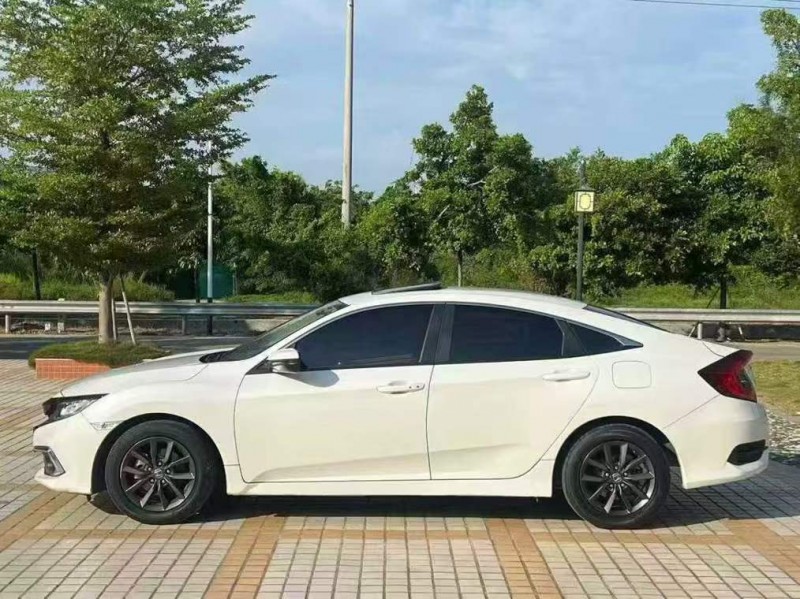 汕头20年本田思域3