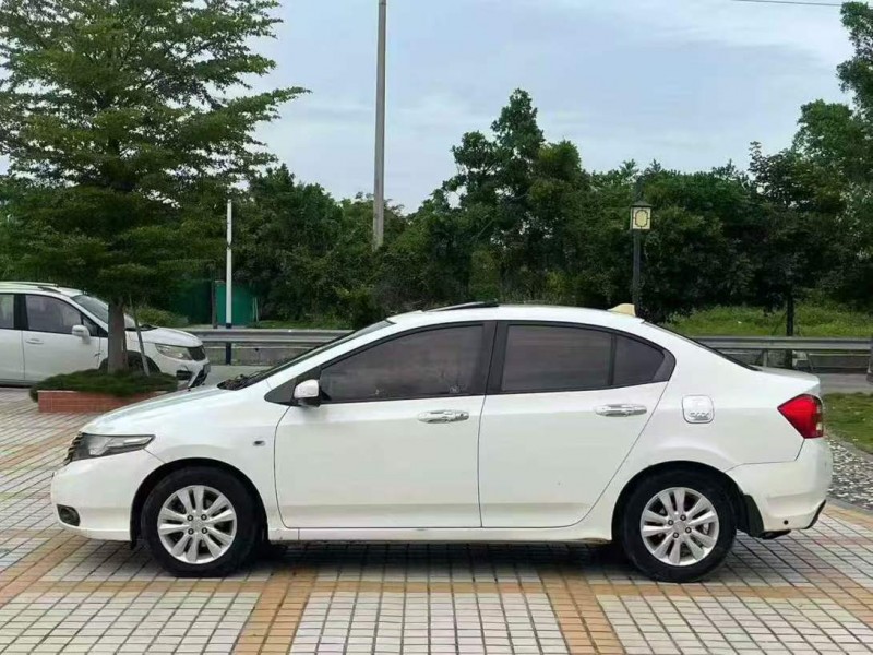 汕头14年本田锋范3