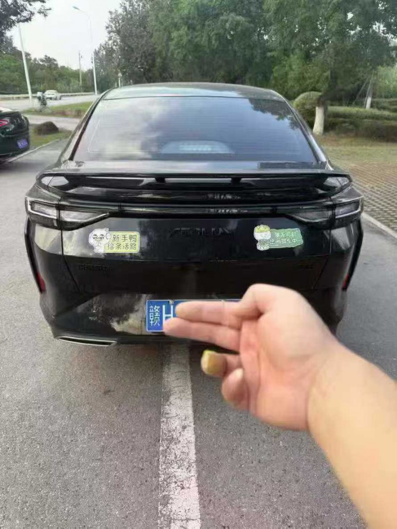 景德镇24年东风奕炫7