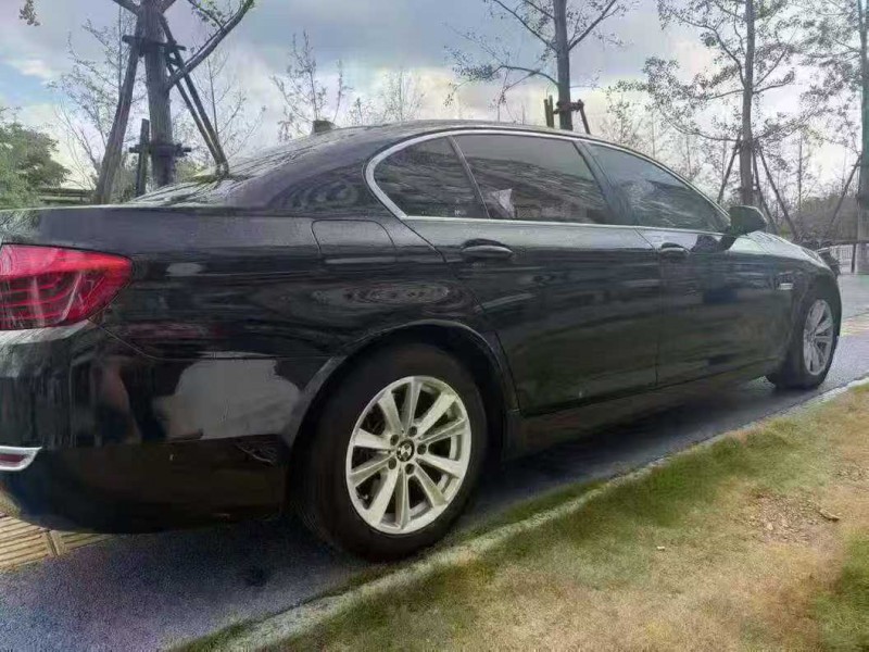 景德镇15年宝马5系4
