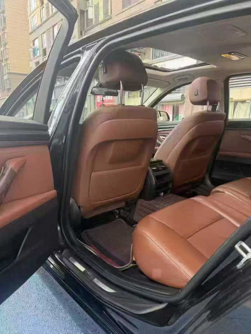 景德镇15年宝马5系8