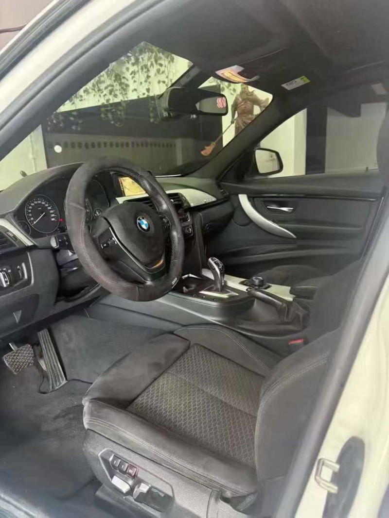 景德镇17年宝马3系8