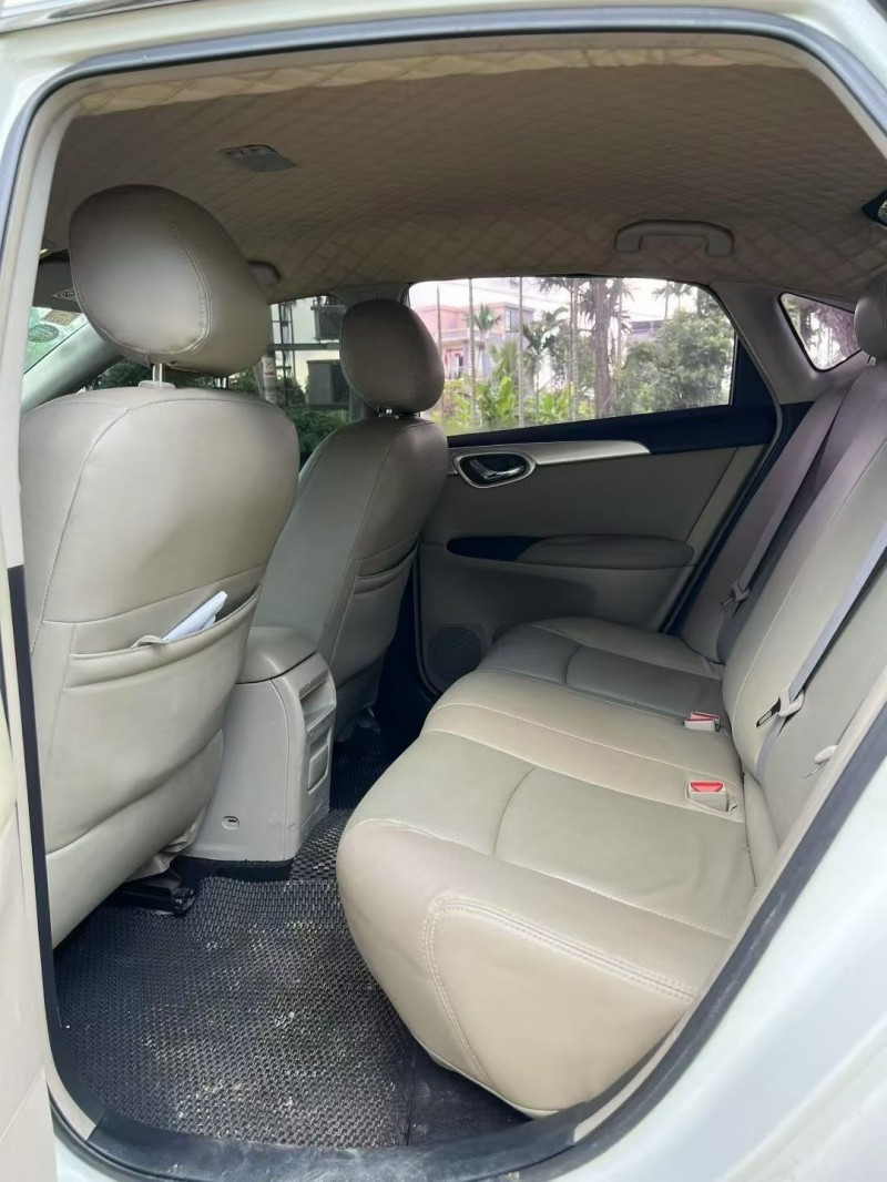 海口18年日产轩逸8