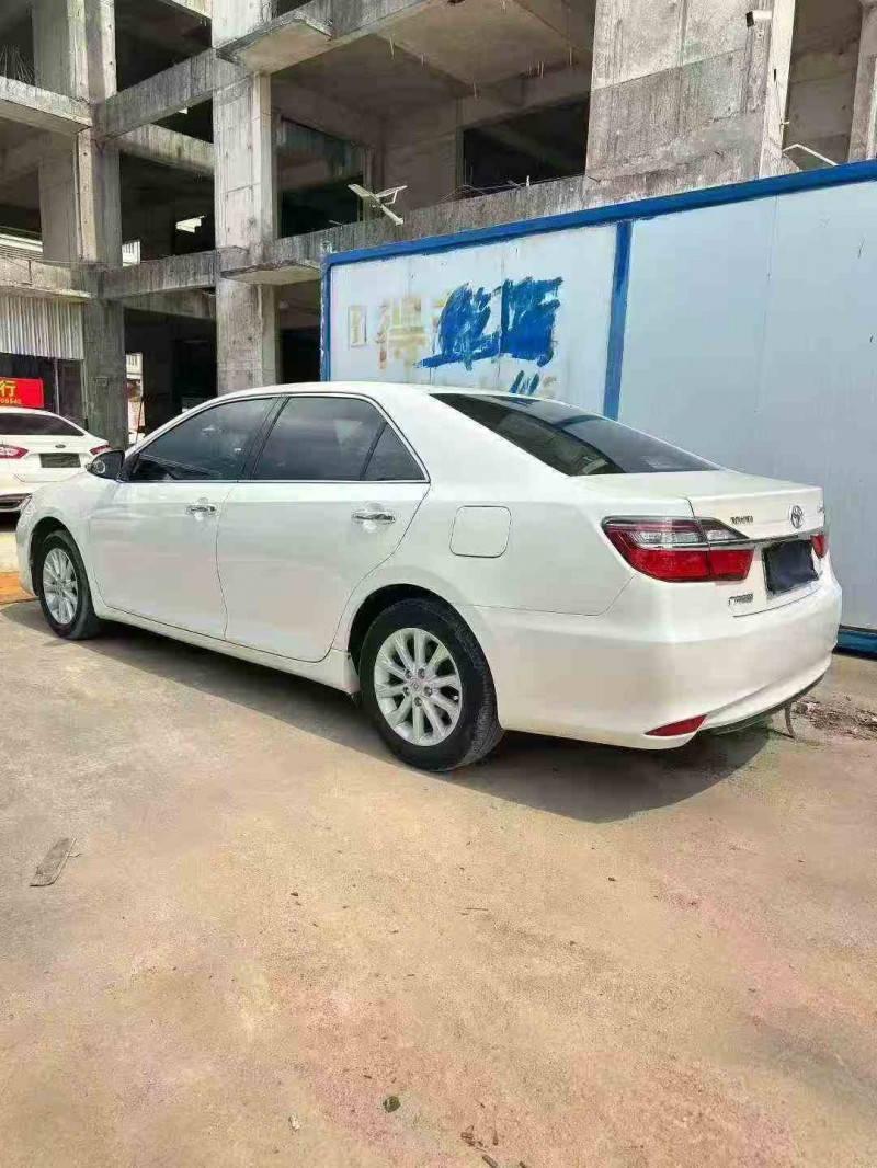 柳州17年丰田凯美瑞6