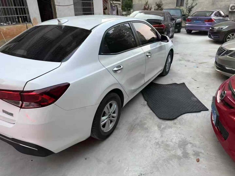 开封18年起亚福瑞迪5