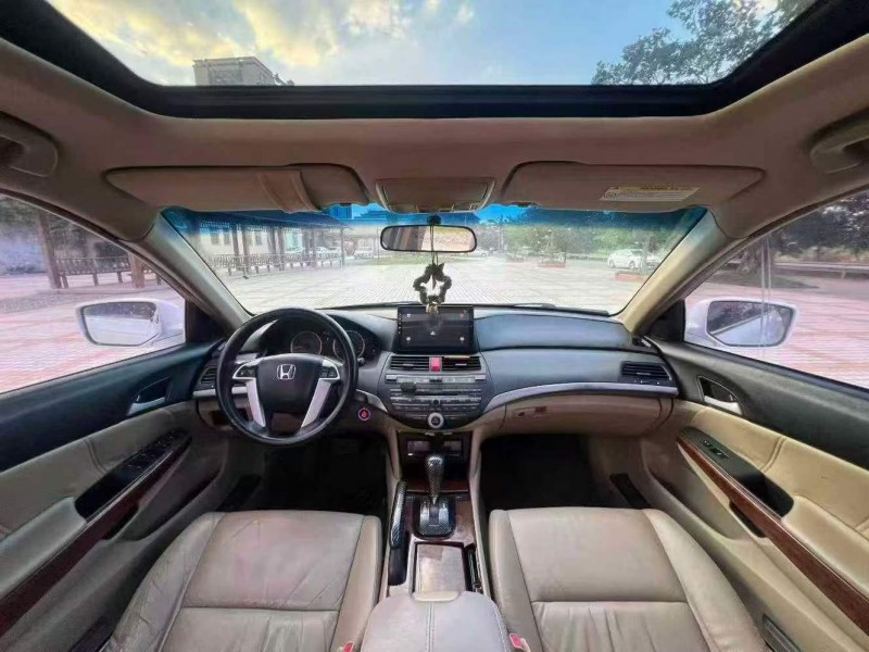 汕头12年本田雅阁7