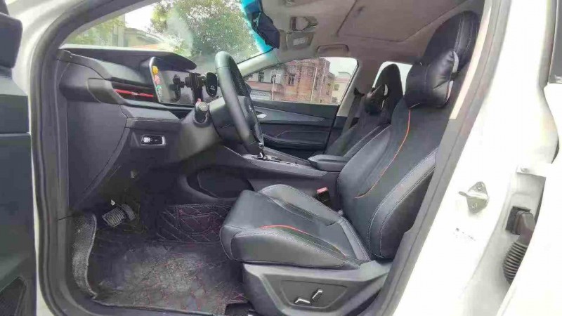 深圳23年吉利缤瑞4