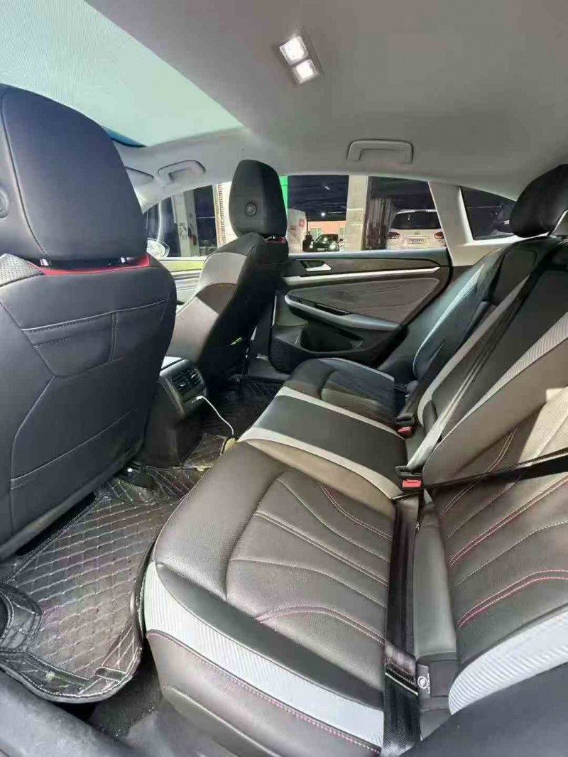 安顺23年大众凌渡8