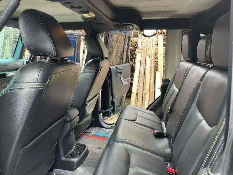 汕尾15年Jeep牧马人8