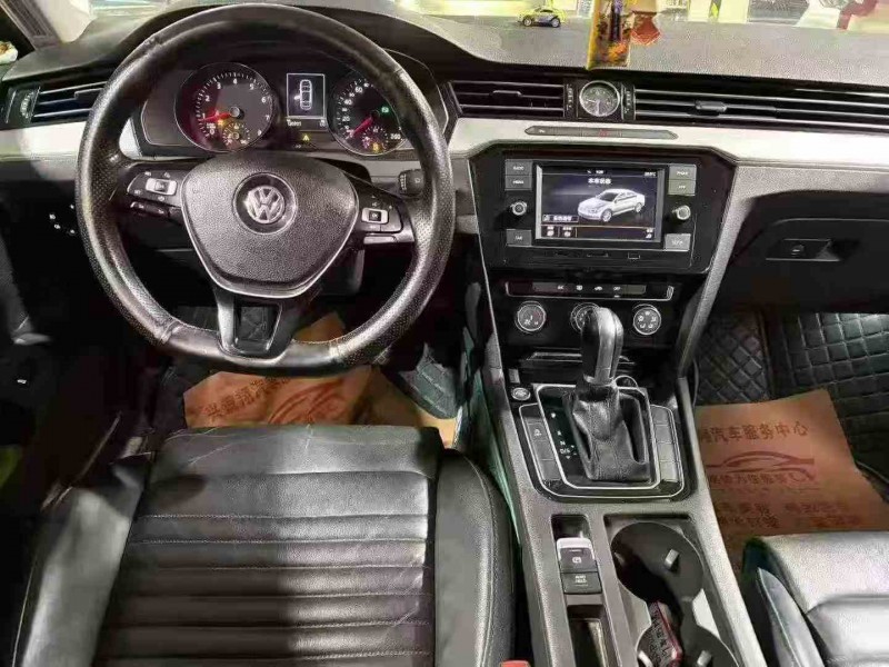 六盘水19年大众迈腾5