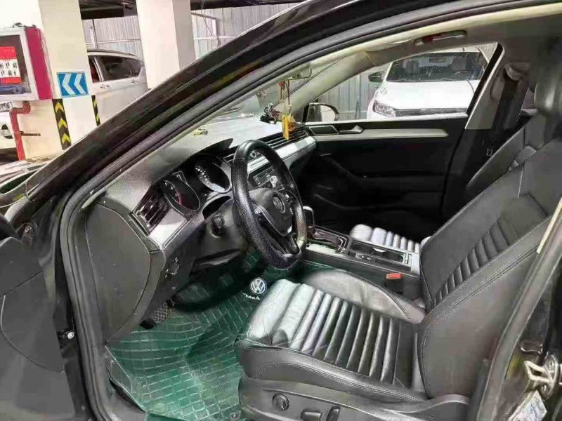 六盘水19年大众迈腾6