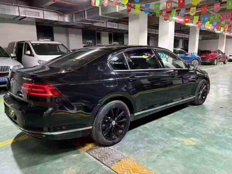 六盘水19年大众迈腾8