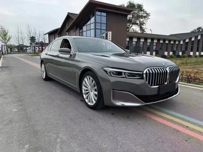 青岛20年宝马7系3