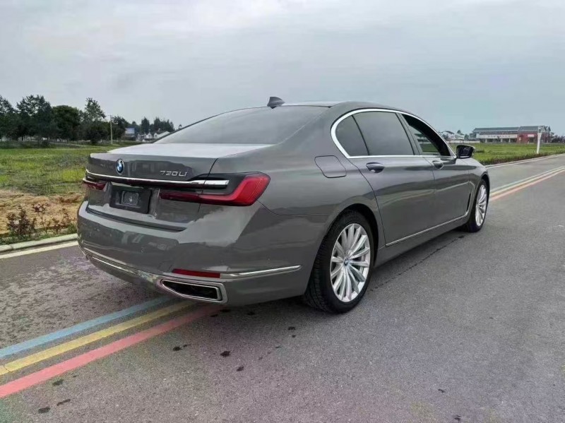 青岛20年宝马7系7