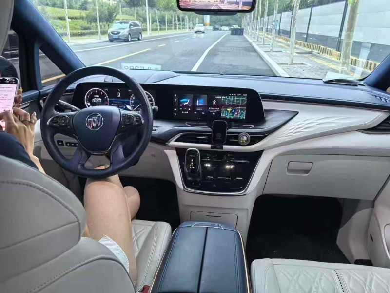 青岛21年别克GL88