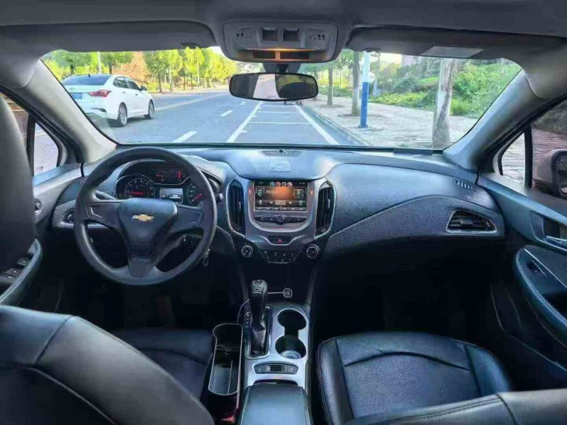 安顺18年雪佛兰科鲁泽4