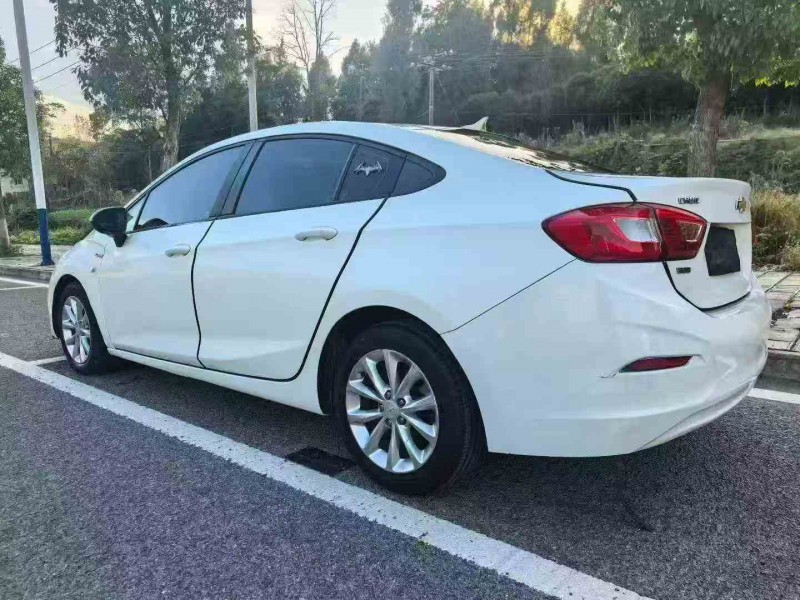 安顺18年雪佛兰科鲁泽8