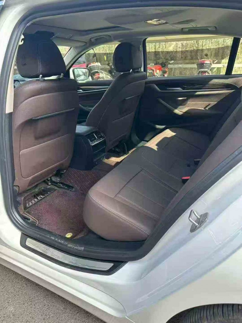 安顺20年宝马5系5