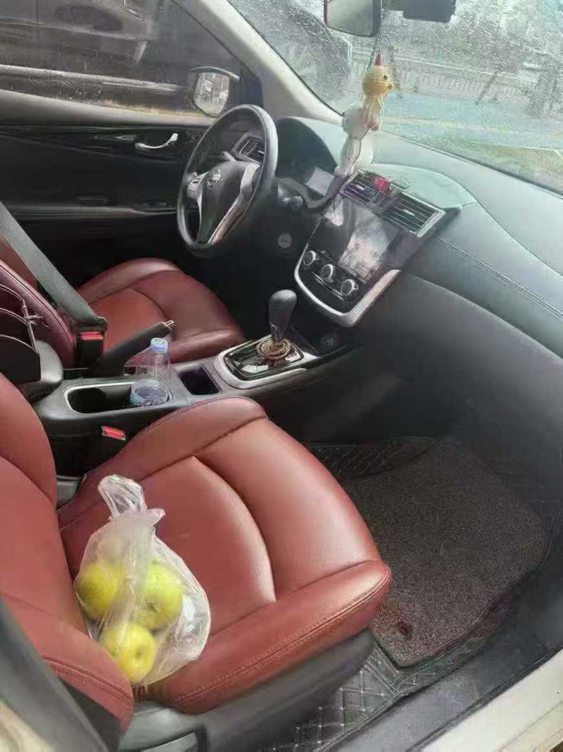 景德镇19年日产骐达3