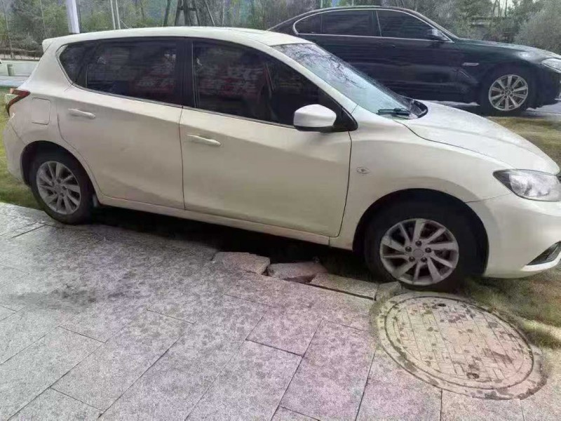 景德镇19年日产骐达5