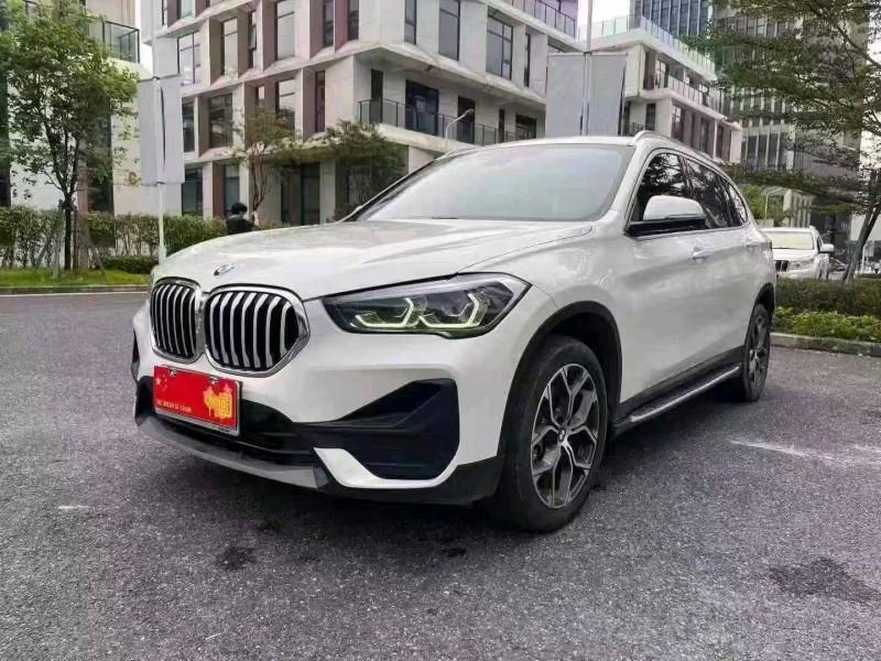 广州22年宝马X12