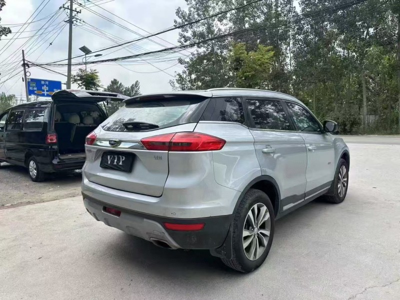 徐州17年吉利博越8