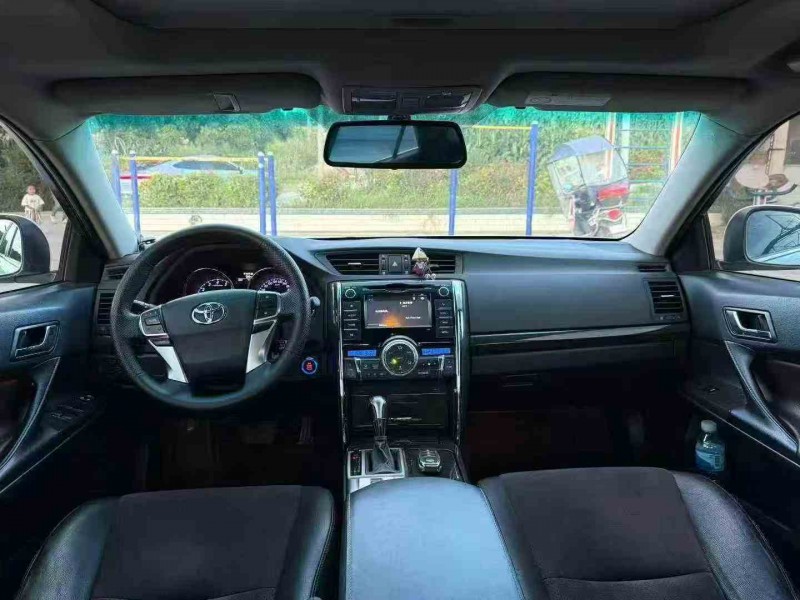 贵阳17年丰田锐志4