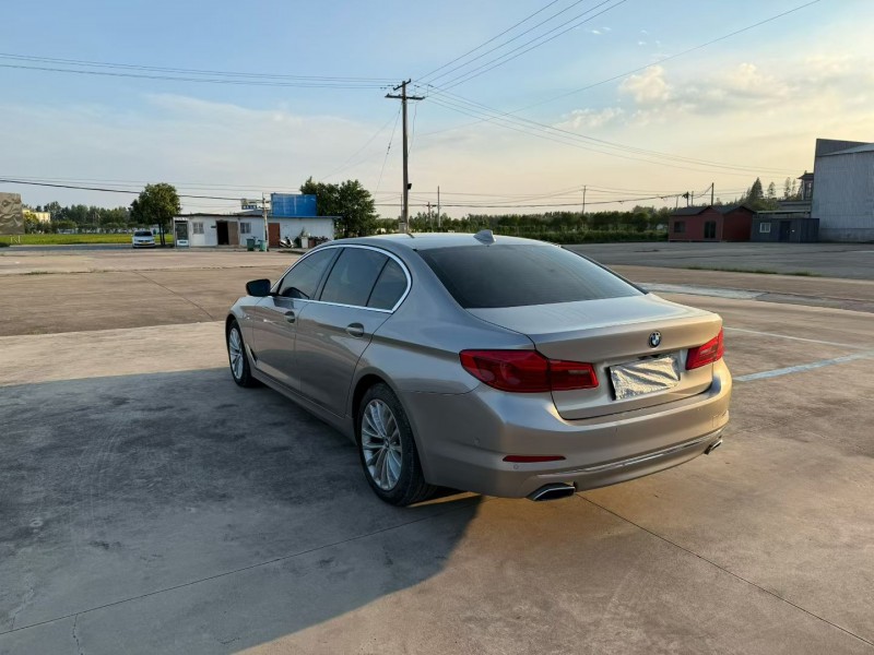 徐州19年宝马5系3