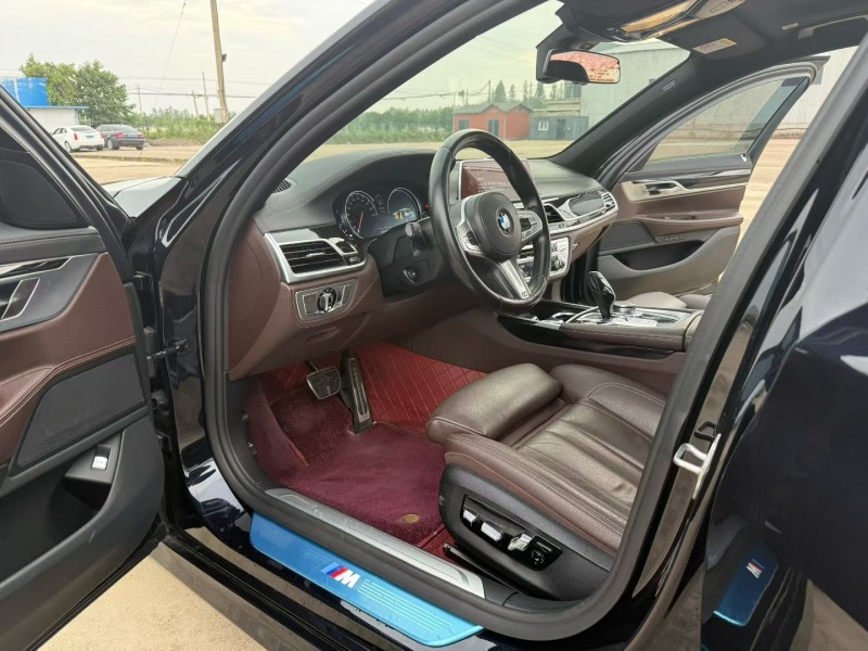 徐州19年宝马7系8