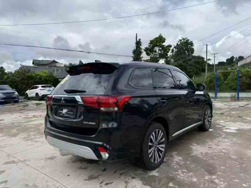 毕节22年三菱欧蓝德7