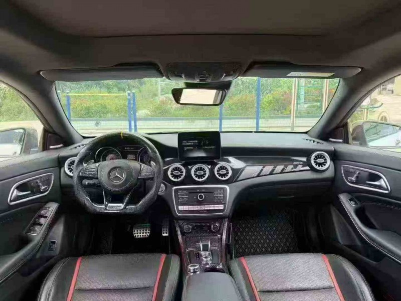 毕节17年奔驰CLA4