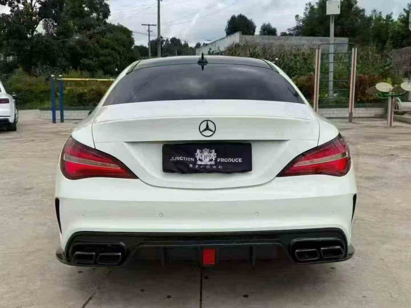 毕节17年奔驰CLA9