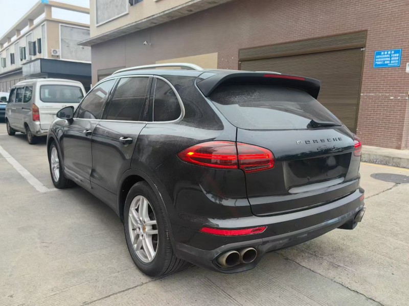 汕尾16年保时捷卡宴9