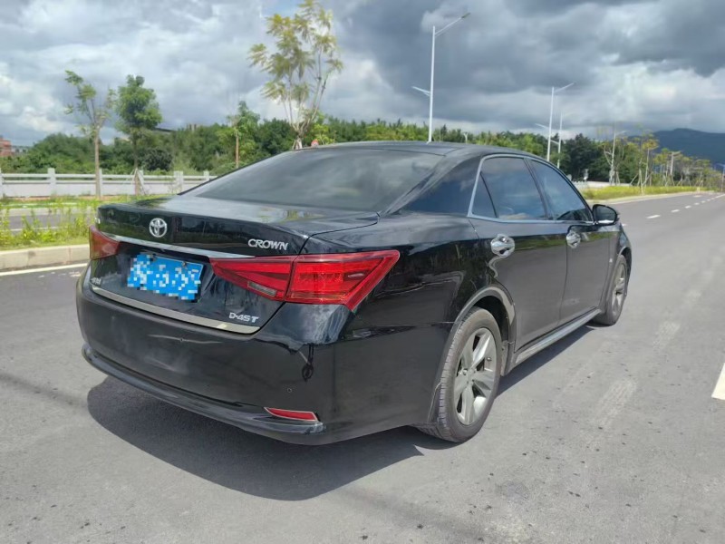 汕尾16年丰田皇冠8