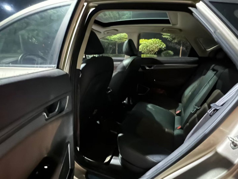 汕尾17年吉利帝豪5