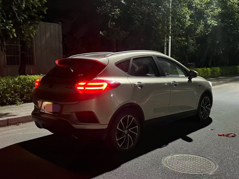 汕尾17年吉利帝豪7