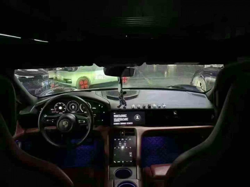 贵阳21年保时捷Taycan4