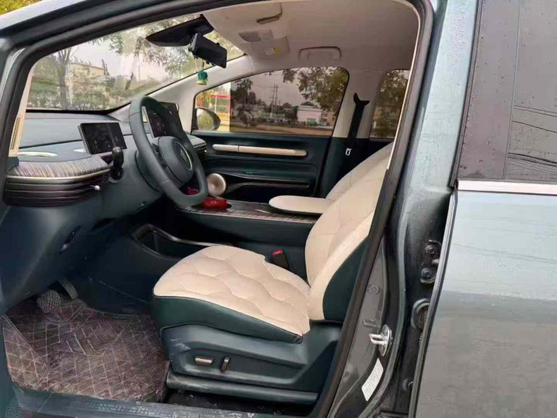 焦作23年宝骏云朵4