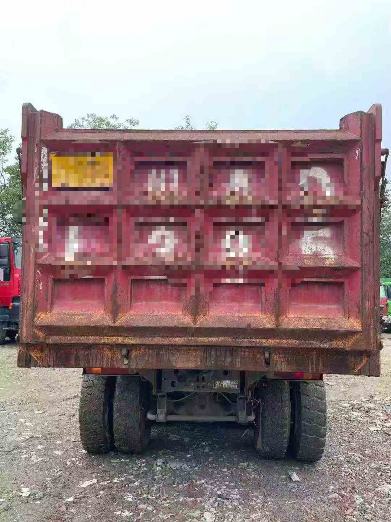 自贡21年卡车系列重汽豪沃9