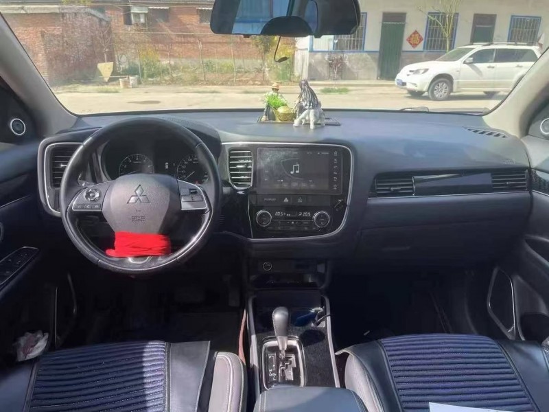 焦作22年三菱欧蓝德5