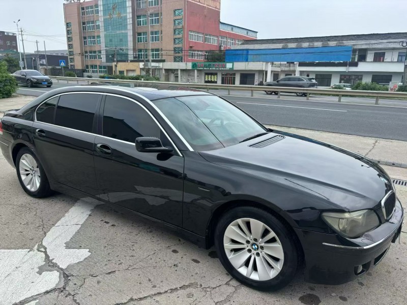 常州09年宝马7系8